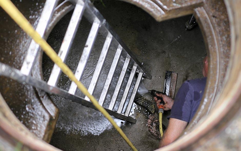 comment déboucher un toilette Saint-Maur-des-Fossés